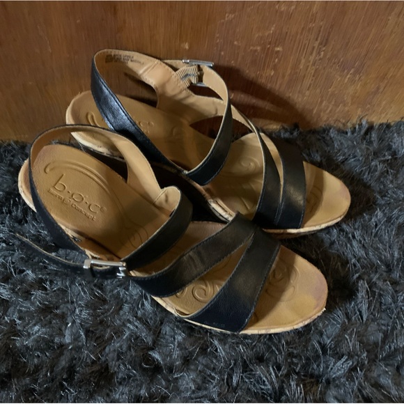 Boc Sandals - Picture 3 of 5